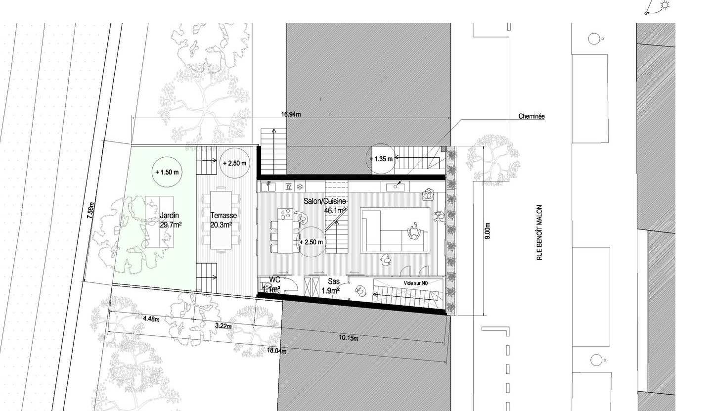 Plan du niveau de vie de la maison Malon, salon-cuisine, terrasse et jardin en surplomb