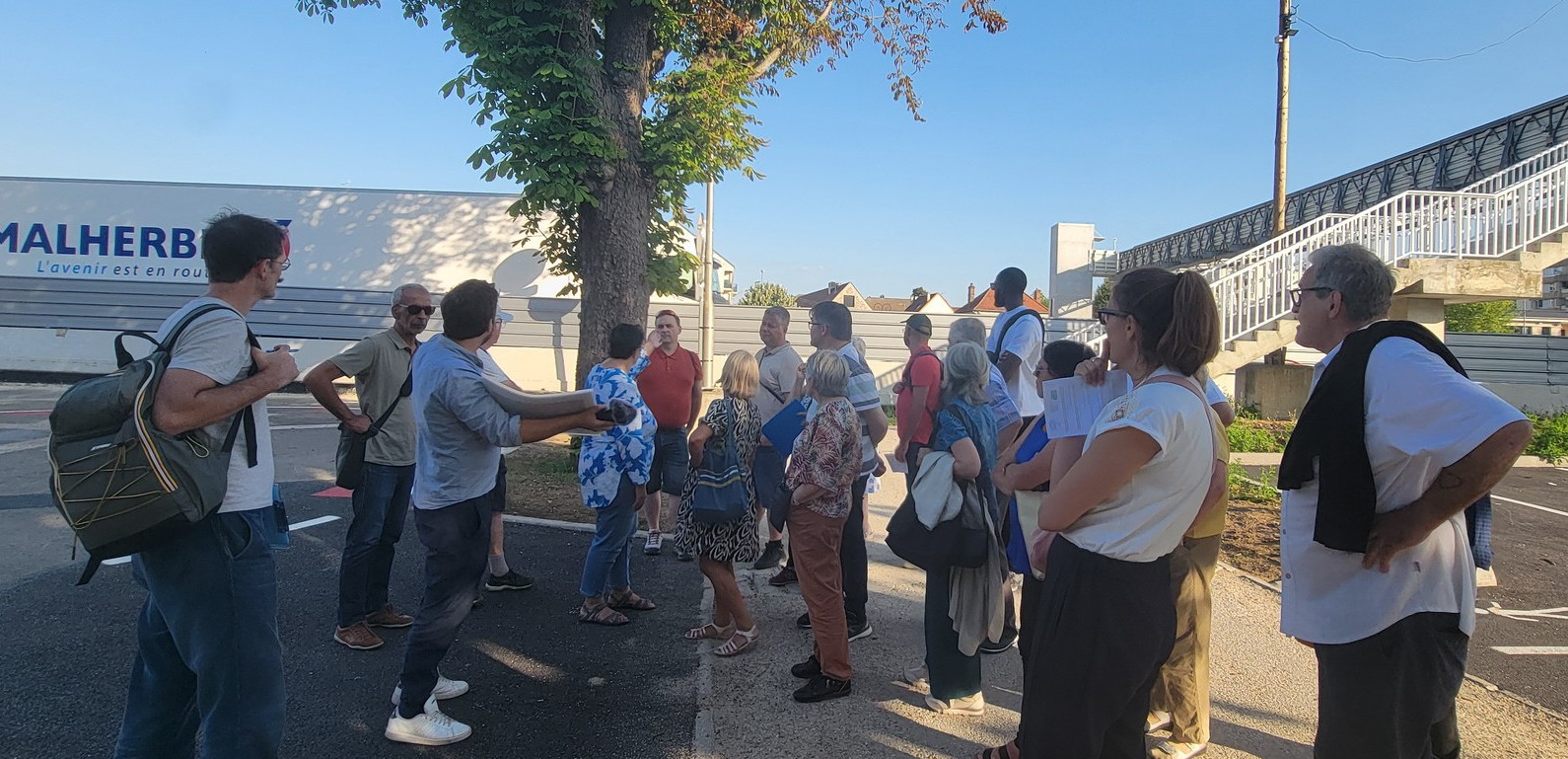 La balade commentée dans la rue commerçante de Trappes